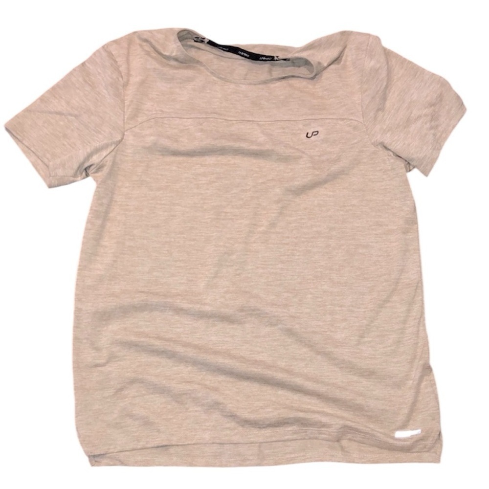 Unipro men’s athletic top size large